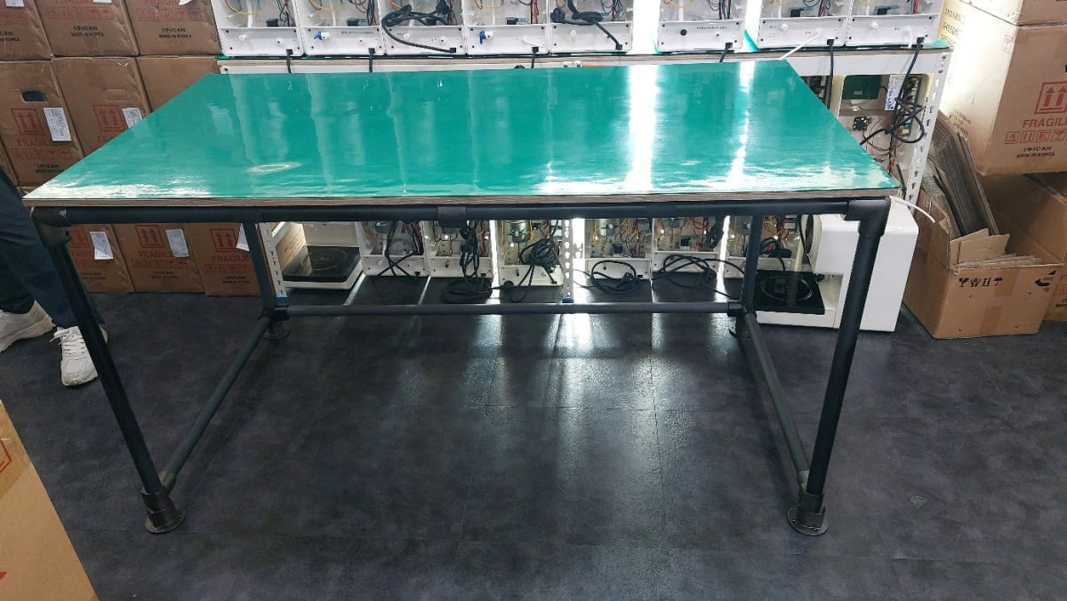 작업대와 운반대차 조립하는 방법