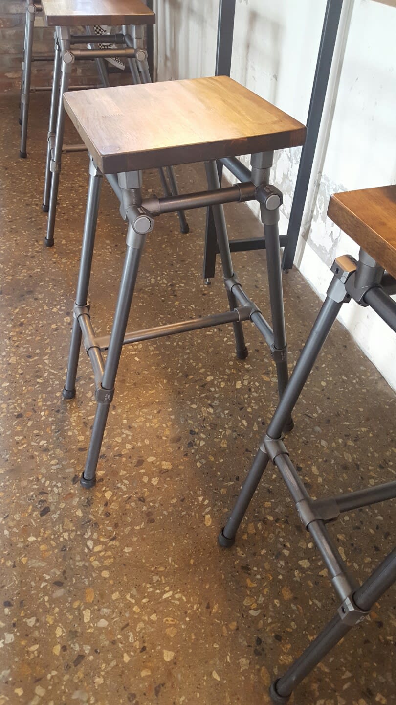 나만의 산업용 카페 인테리어 셀프로 완성하는 5가지 실용 팁