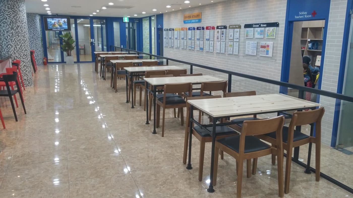 카페 공간 분리와 인테리어를 한 번에 파이넥트 파이프 파티션 설치 가이드